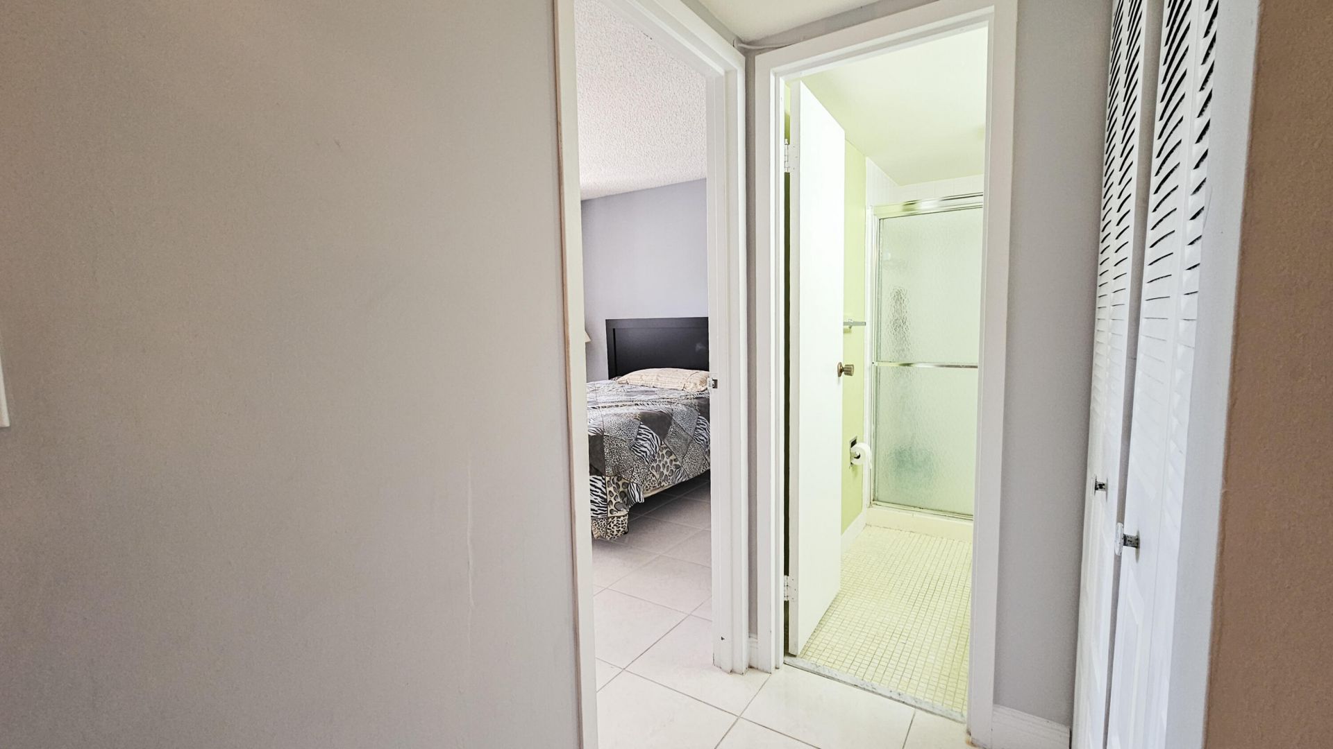 2650 NW 49th Avenue, Unit 318, Lauderdale Lakes, FL 33313 Photo