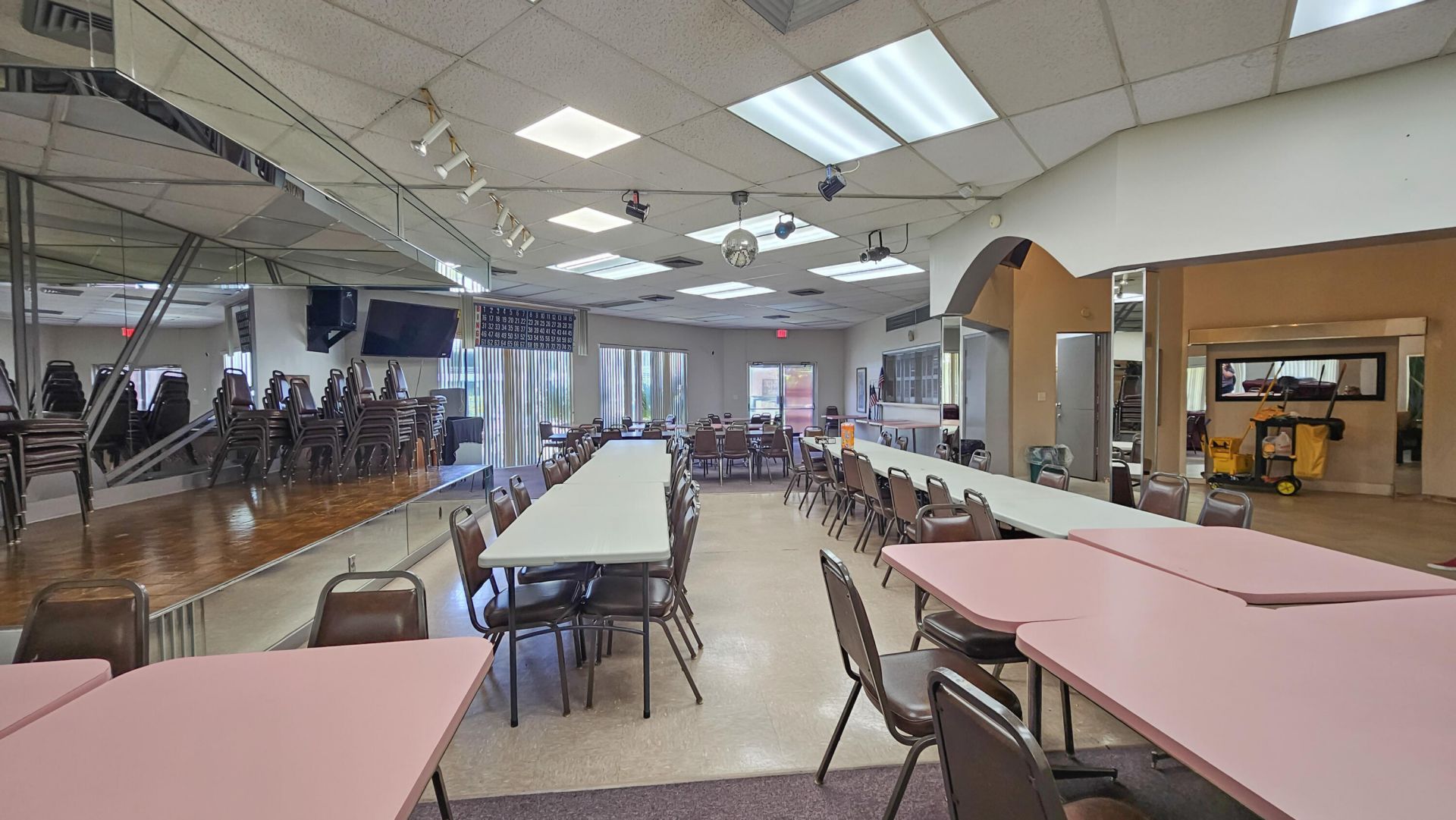 2650 NW 49th Avenue, Unit 318, Lauderdale Lakes, FL 33313 Photo