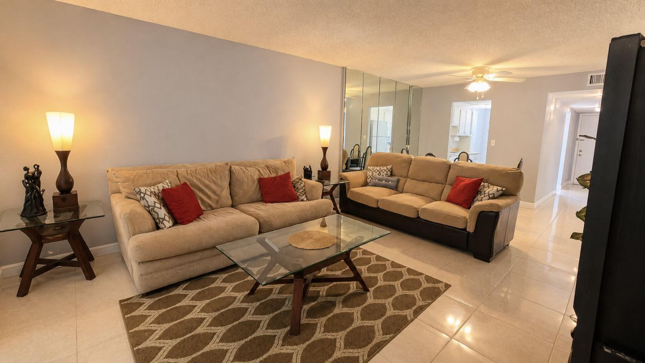 2650 NW 49th Avenue, Unit 318, Lauderdale Lakes, FL 33313 Photo