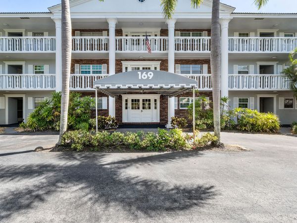 169 Atlantis Boulevard, Unit 302, Atlantis, FL 33462