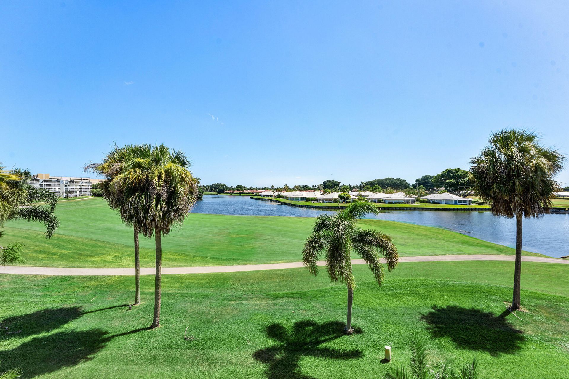 169 Atlantis Boulevard, Unit 302, Atlantis, FL 33462 Photo