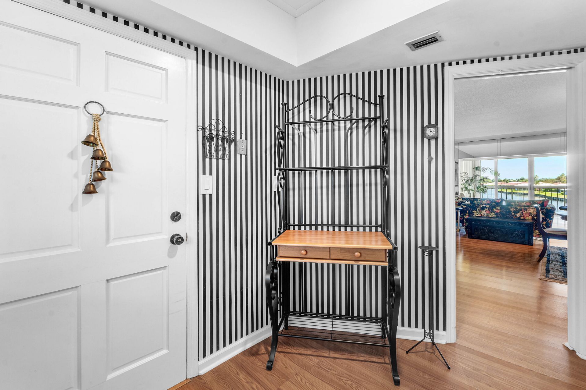 169 Atlantis Boulevard, Unit 302, Atlantis, FL 33462 Photo