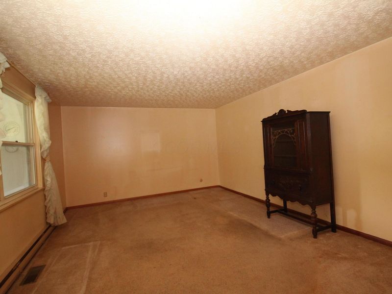 5726 Refugee Road NW, Baltimore, OH 43105 Photo 10