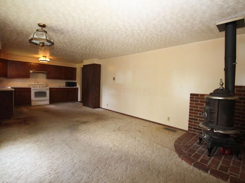 5726 Refugee Road NW, Baltimore, OH 43105 Photo 12
