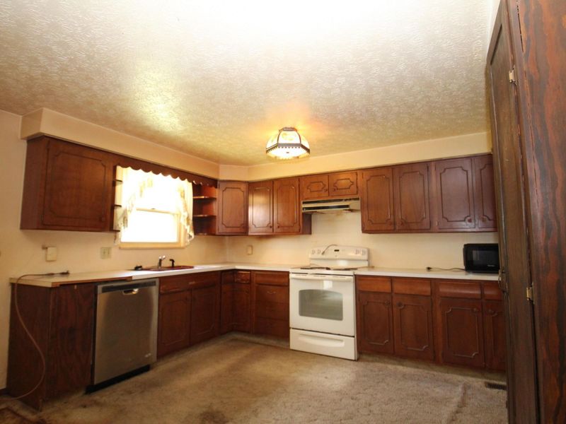 5726 Refugee Road NW, Baltimore, OH 43105 Photo 16
