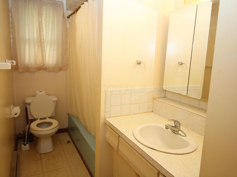 5726 Refugee Road NW, Baltimore, OH 43105 Photo 23