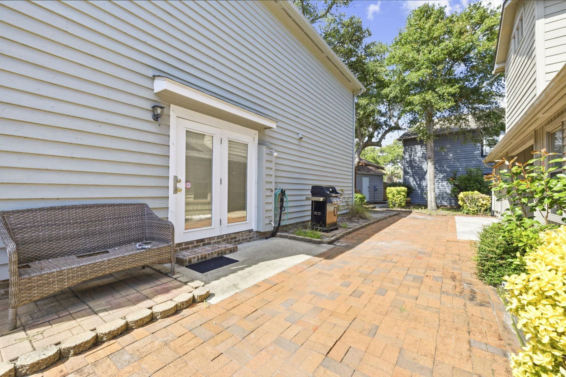 402 Windy Ln. Photo 13