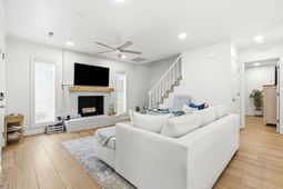 402 Windy Ln. photo 4