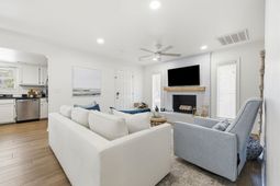 402 Windy Ln. photo 4