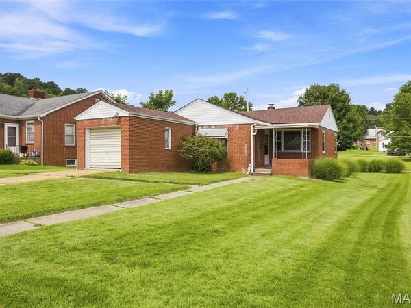413 W 9th Street , Hermann, MO 65041