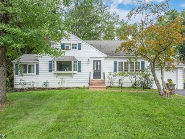 11 Jay Rd, Chatham, NJ 07928