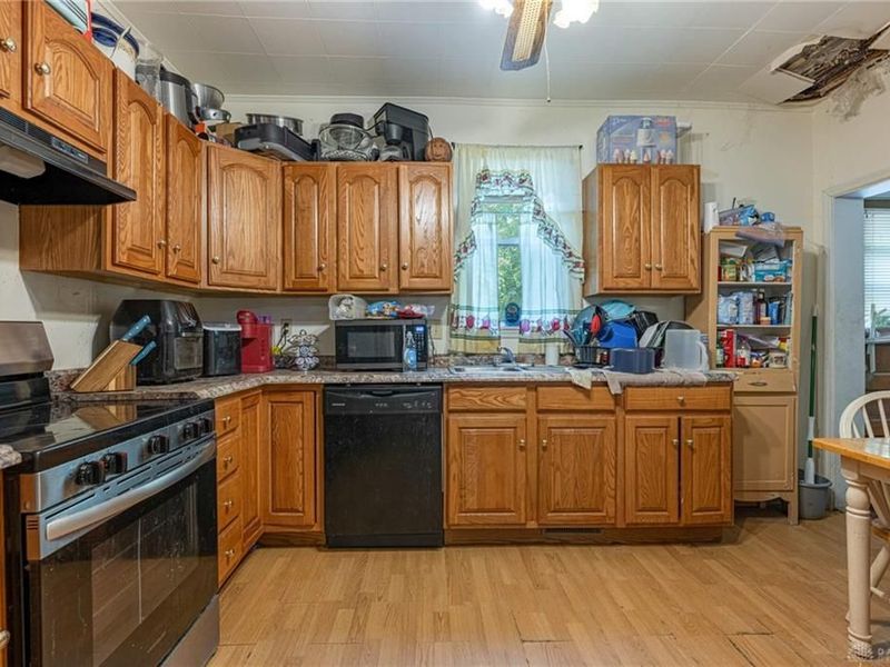 72 Spring Street, Xenia, OH 45385 Photo 2