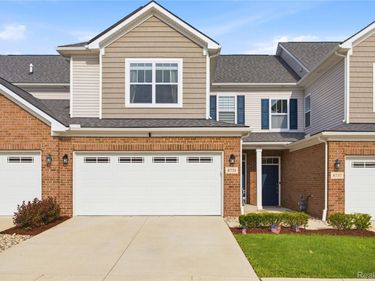 8731 Grove Street, Washington Township, Mi 48094