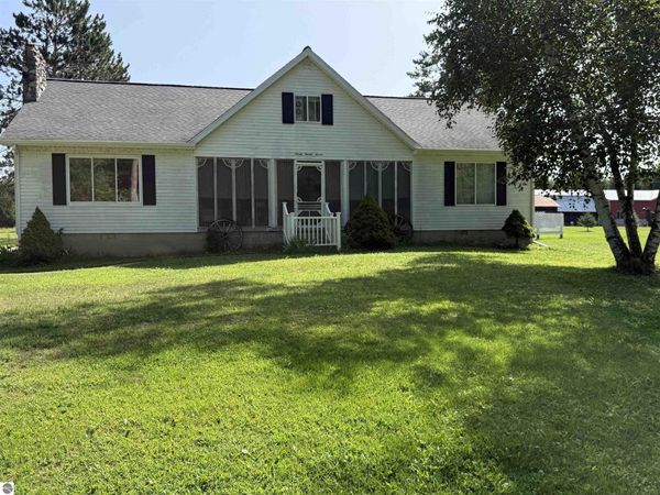 9027 Young Road S, Falmouth, MI 49632