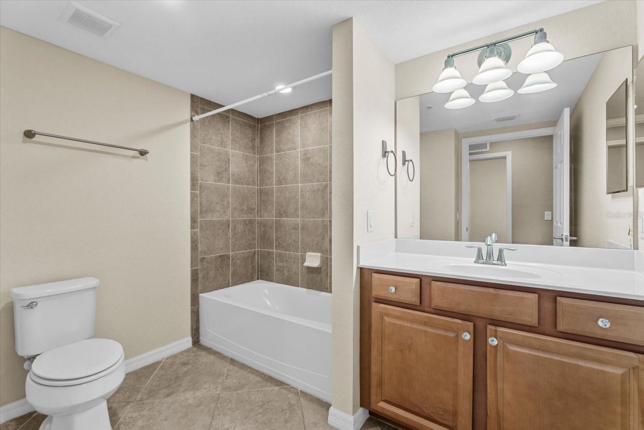 20150 Ragazza Circle, Unit 102, Venice, FL 34293 Photo