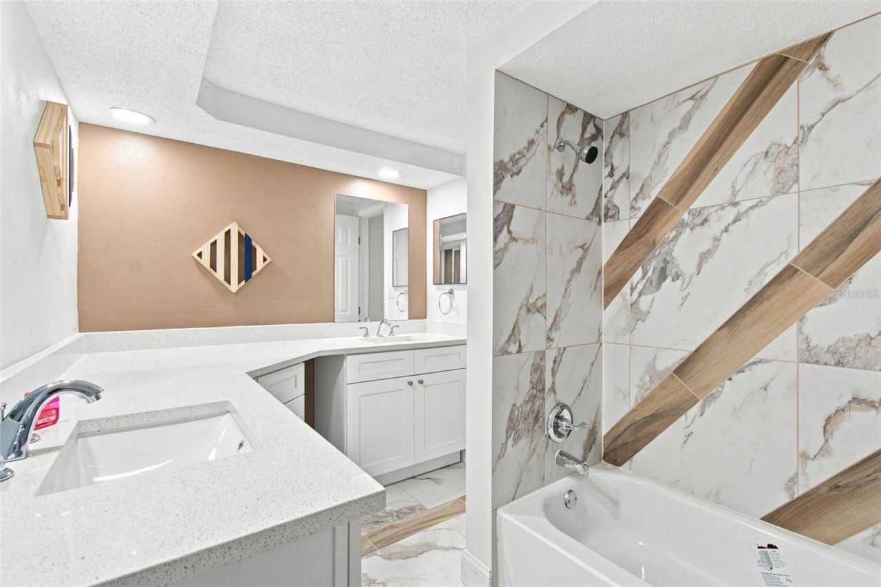 7025 Westcott Drive, Port Richey, FL 34668 Photo