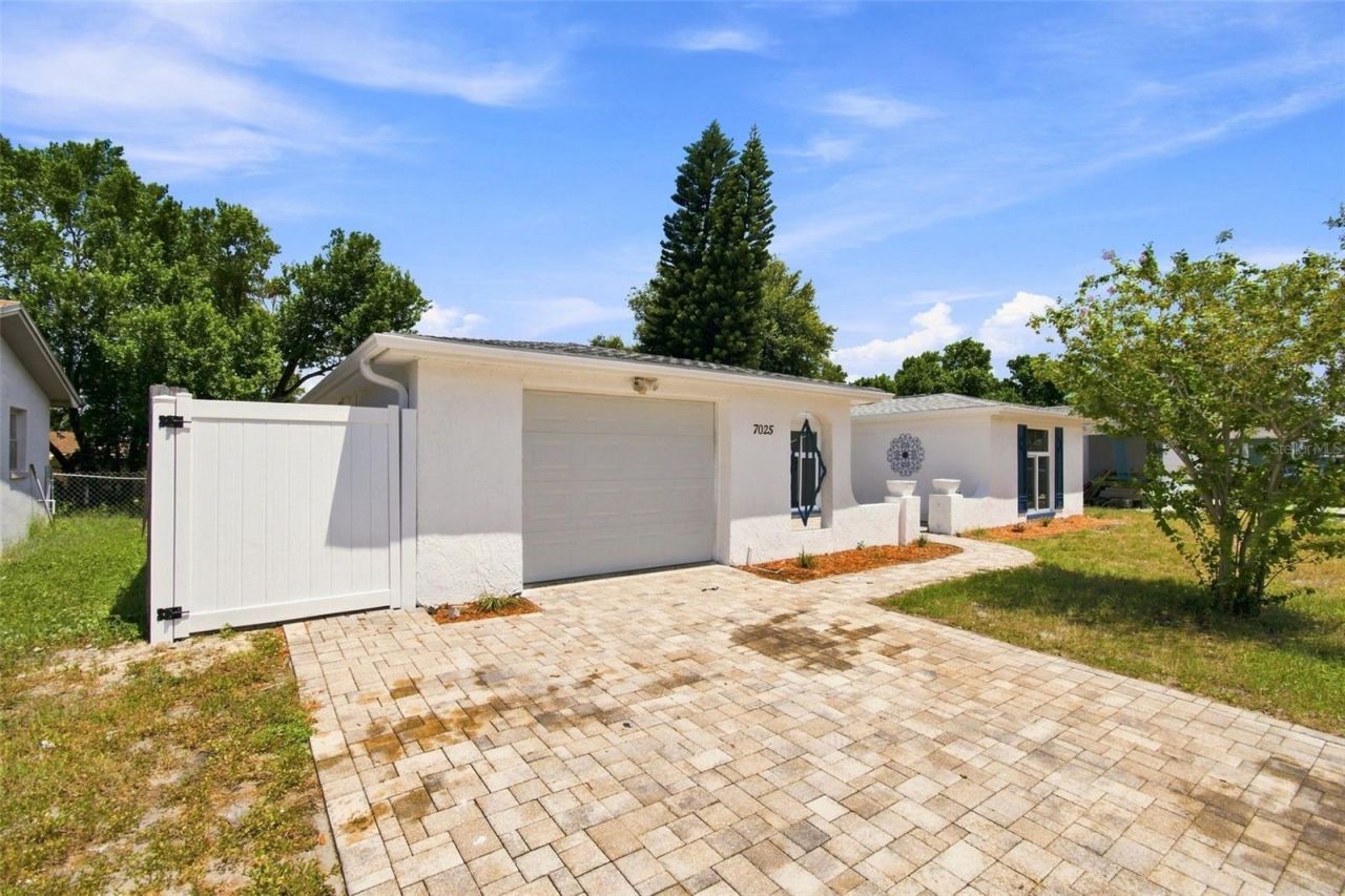 7025 Westcott Drive, Port Richey, FL 34668 Photo