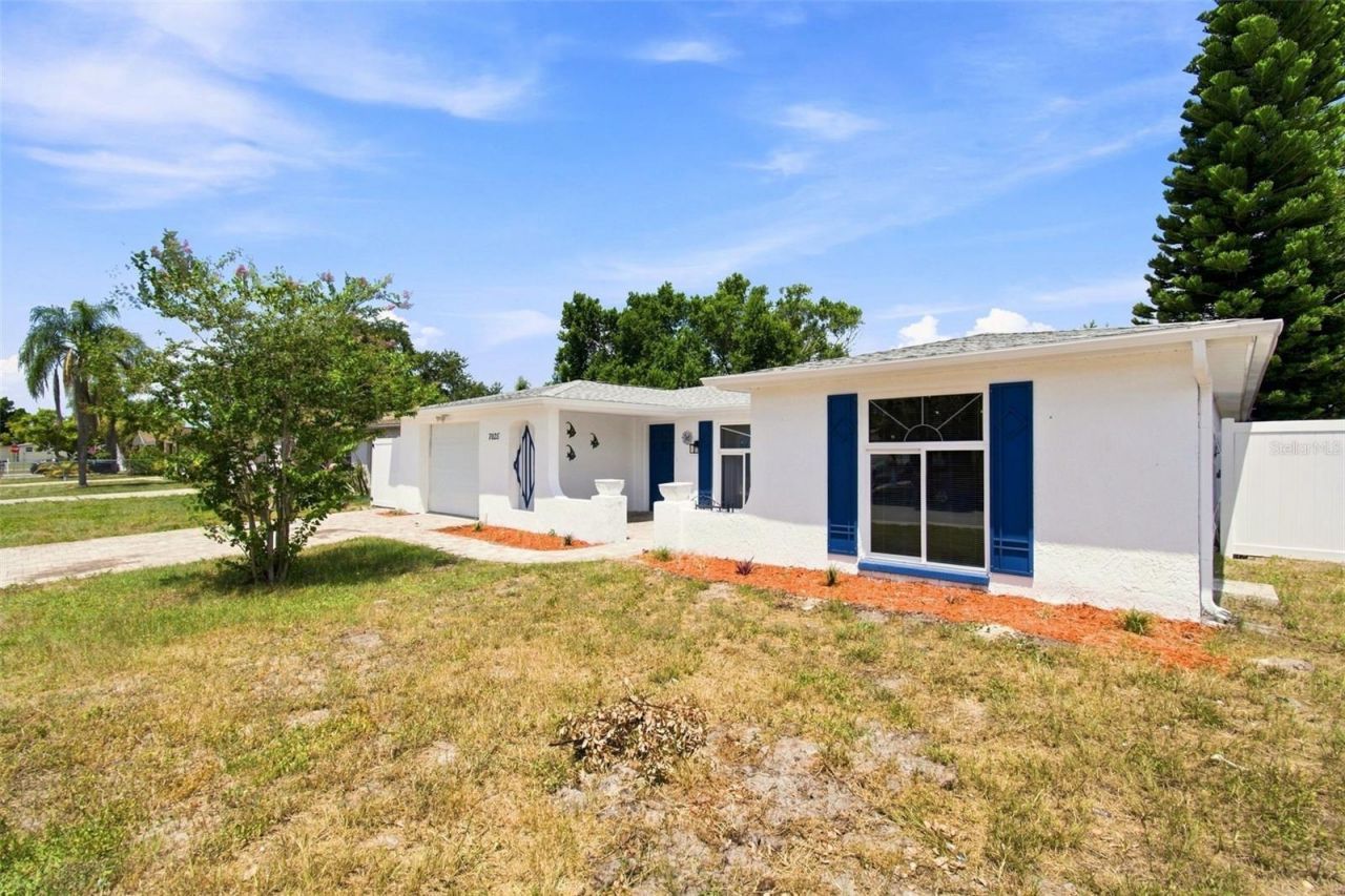 7025 Westcott Drive, Port Richey, FL 34668 Photo