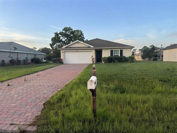 2104 NE 33rd TER , CAPE CORAL, FL 33909