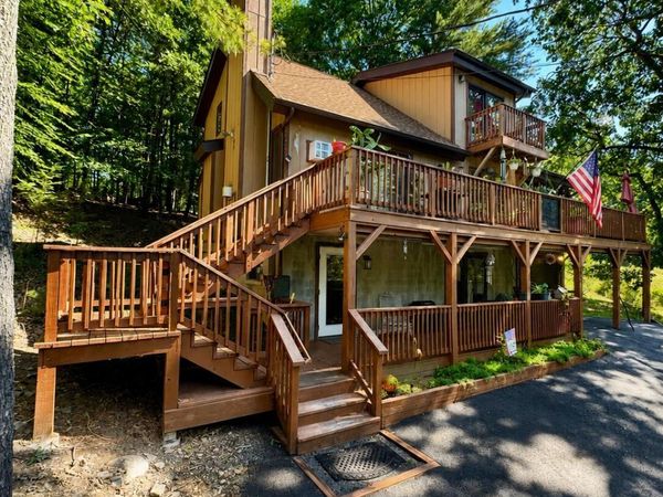 133 Manchester Drive , Bushkill, PA 18324