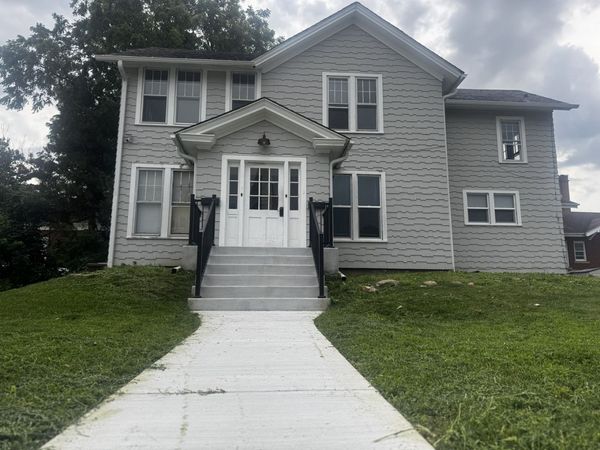 105 University Street , Unit 2, Harvard, IL 60033