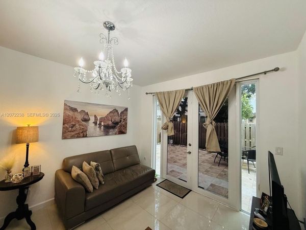 XXXXX SW 8 ST, Unit 12, Miami, FL 33194