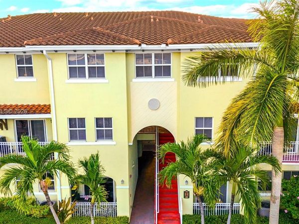 260 NW 109th Ave , Unit 204, Miami, FL 33172