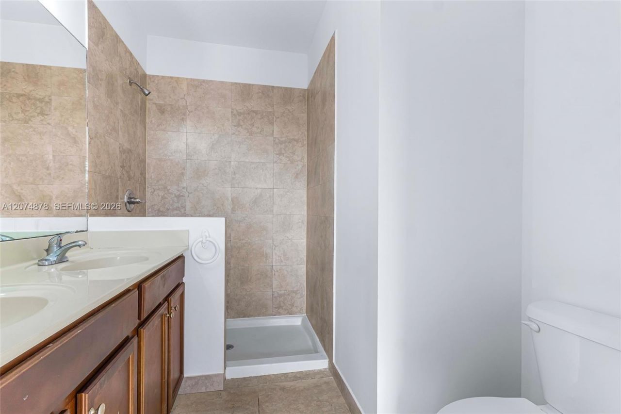 260 NW 109th Ave , Unit 204, Miami, FL 33172 Photo