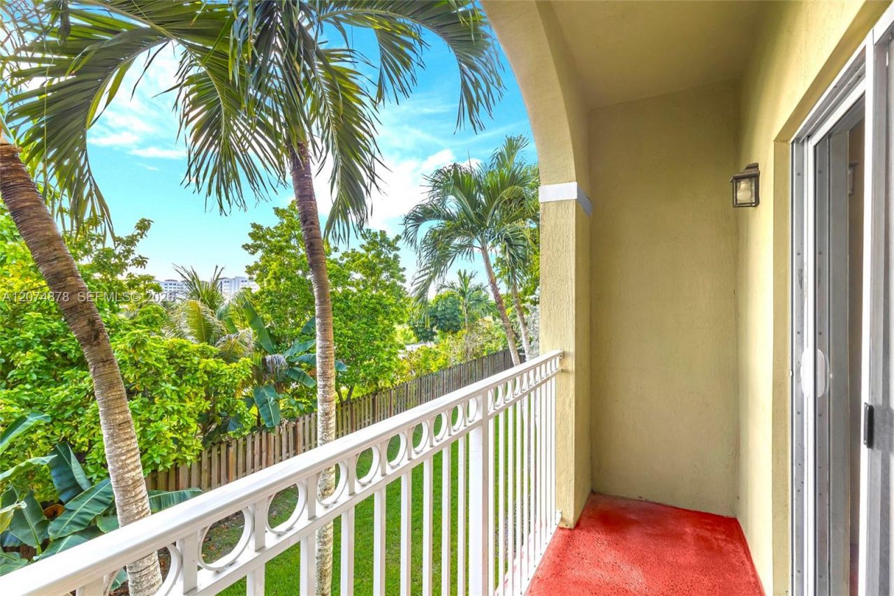 260 NW 109th Ave , Unit 204, Miami, FL 33172 Photo