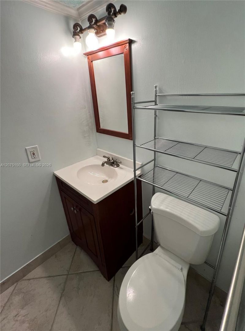 1801 S Ocean Dr, Unit 640, Hallandale Beach, FL 33009 Photo