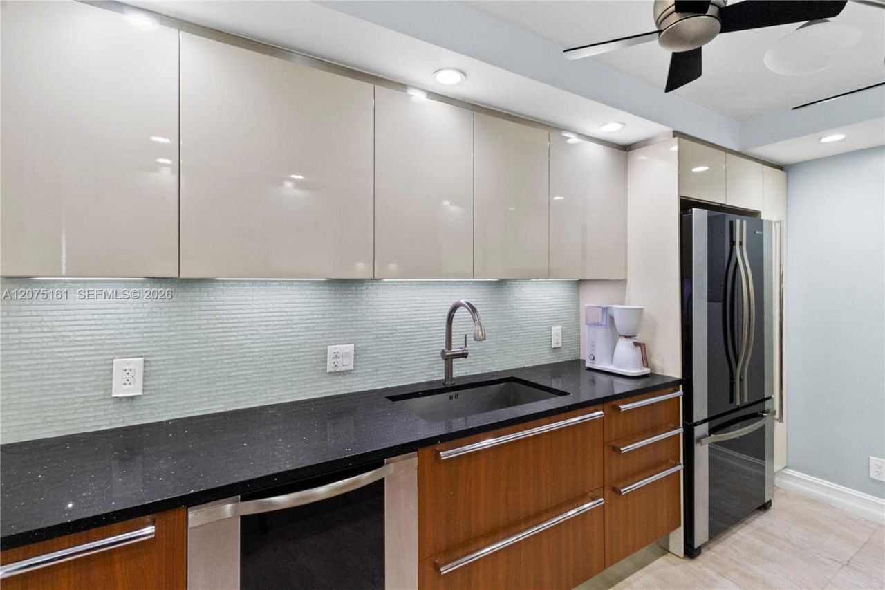 1880 S Ocean Dr , Unit TS106, Hallandale Beach, FL 33009 Photo