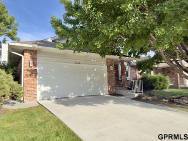 6308 S 28th Street, Lincoln, NE 68516