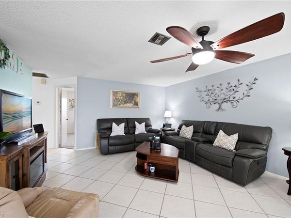 4706 SE 4th PL, Unit 15, CAPE CORAL, FL 33904