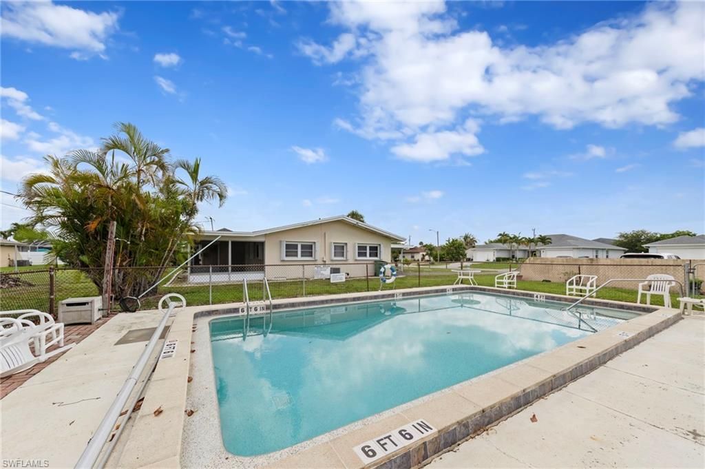 4706 SE 4th Pl, Unit 15, Cape Coral, FL 33904 Photo