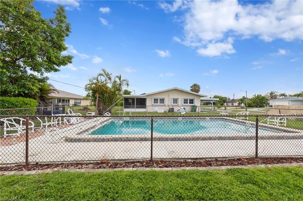 4706 SE 4th Pl, Unit 15, Cape Coral, FL 33904 Photo