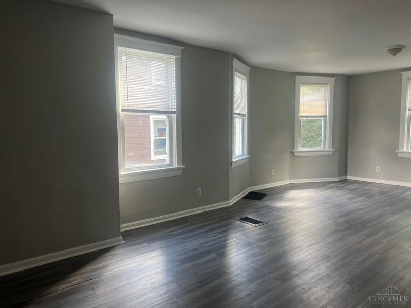 737 Wells, Cincinnati, OH 45205 Photo 2