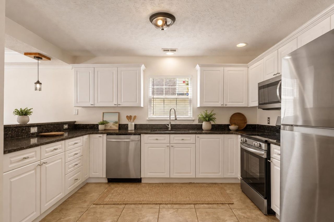 4511 Spyglass Dr. Photo 9