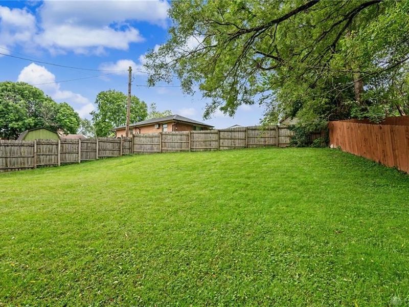 2224 Hazelhurst Court, Kettering, OH 45440 Photo 41