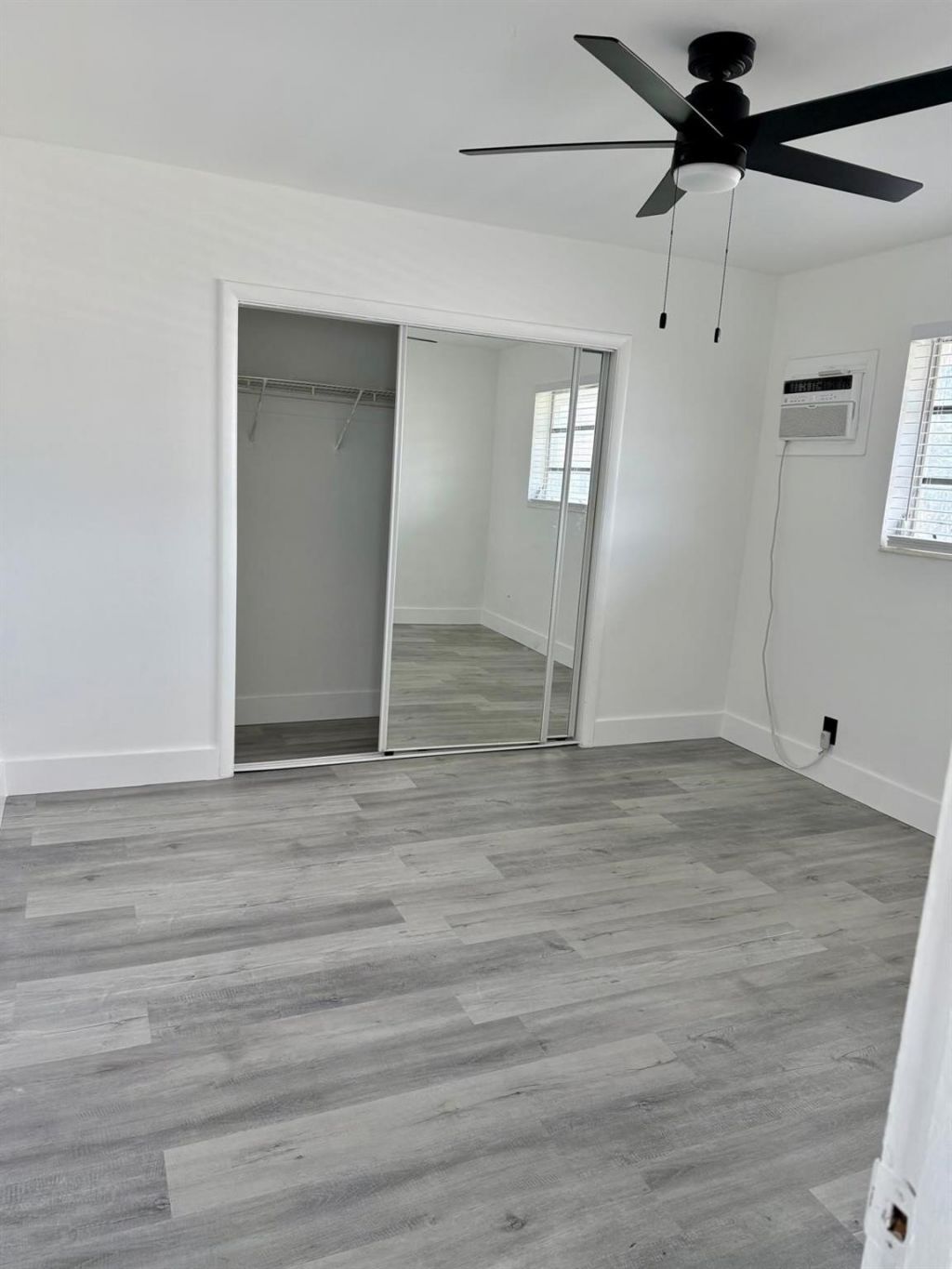 2837 NE 30th Street, Unit 8, Fort Lauderdale, FL 33306 Photo