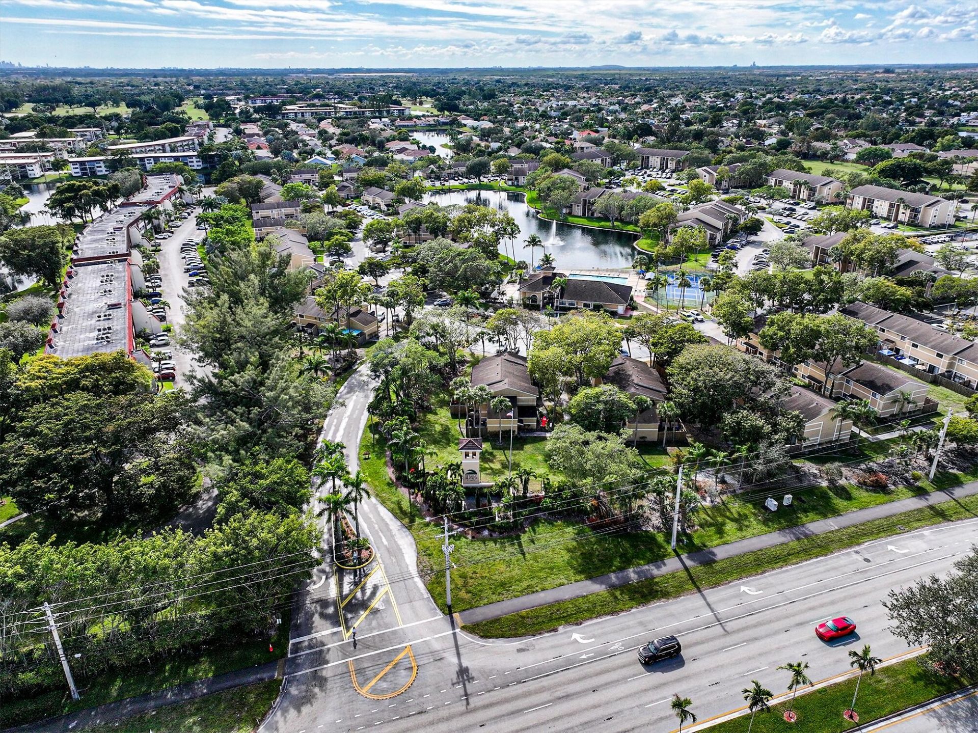 450 Palm Circle W, Unit 106, Pembroke Pines, FL 33025 Photo