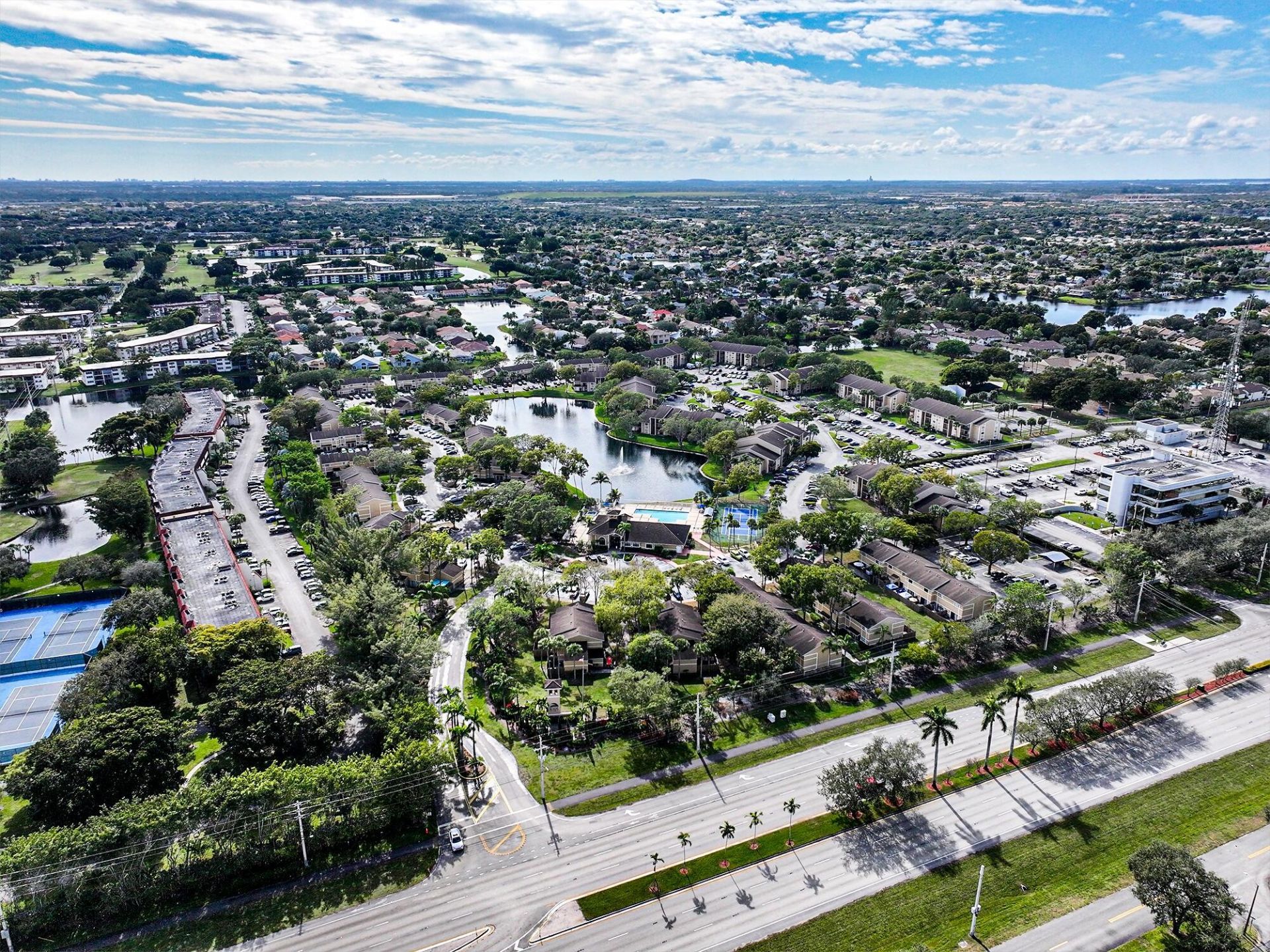 450 Palm Circle W, Unit 106, Pembroke Pines, FL 33025 Photo