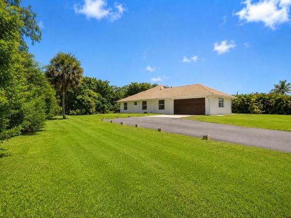 16613 61st Place N, Loxahatchee, FL 33470
