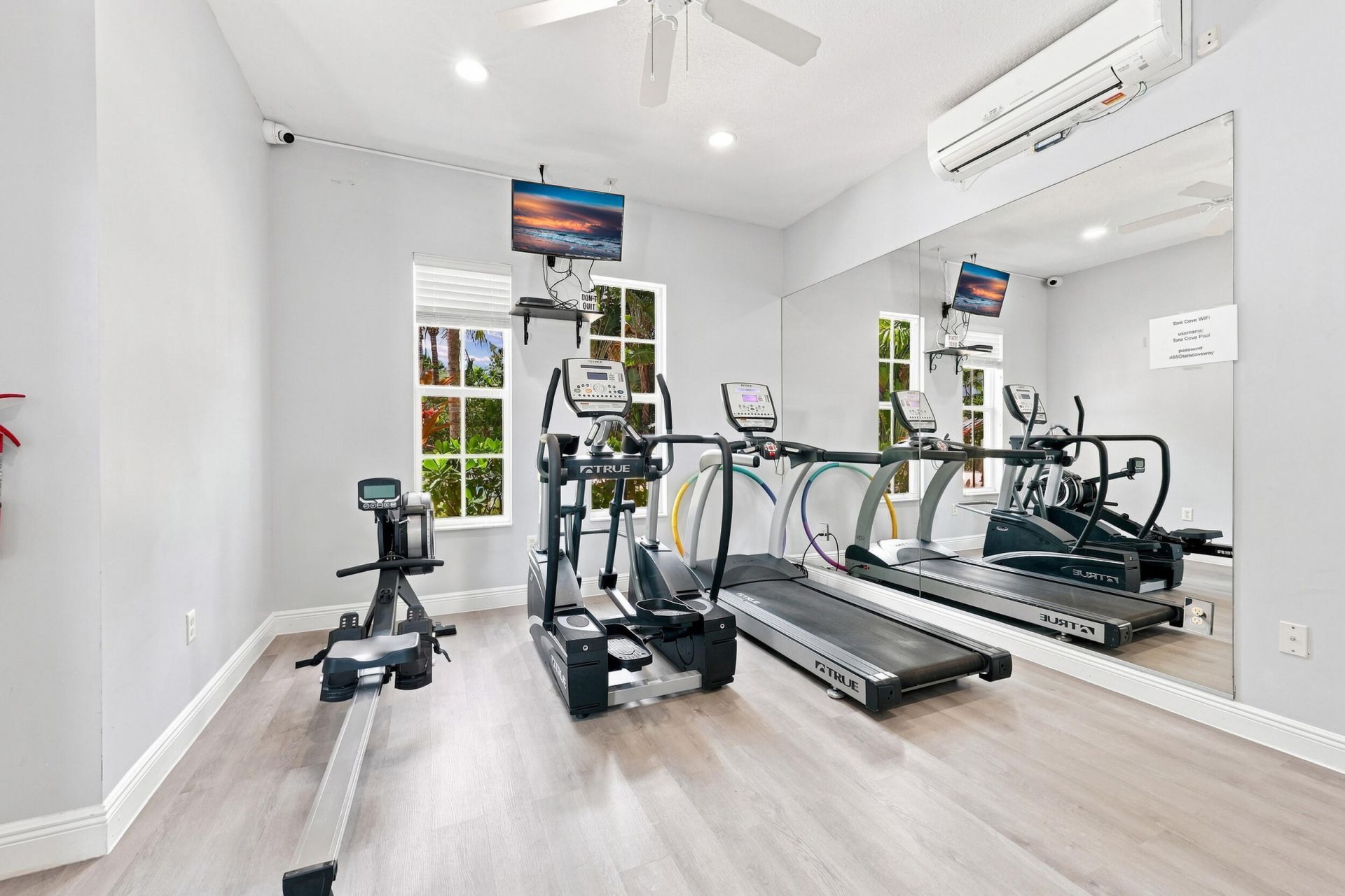 4585 Tara Cove Way, West Palm Beach, FL 33417 Photo