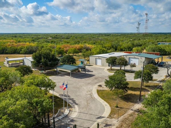5775 County Road 308, Orange Grove, TX 78373