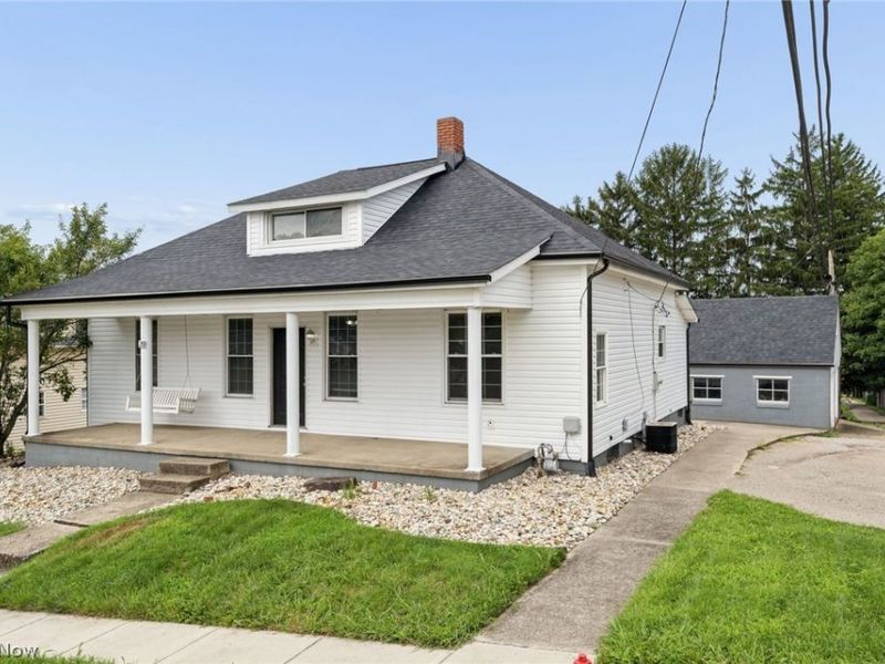 29 S West Street, Thornville, OH 43076 Photo 2