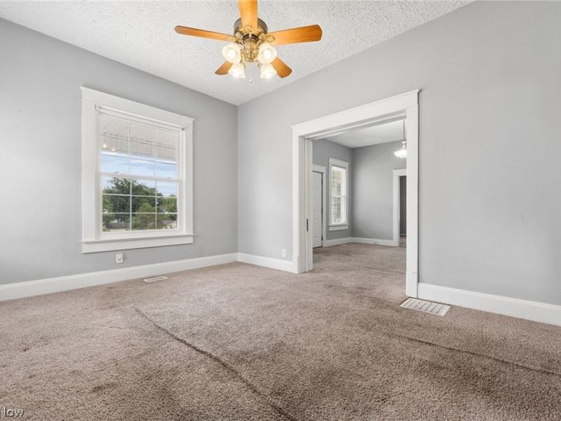 29 S West Street, Thornville, OH 43076 Photo 24