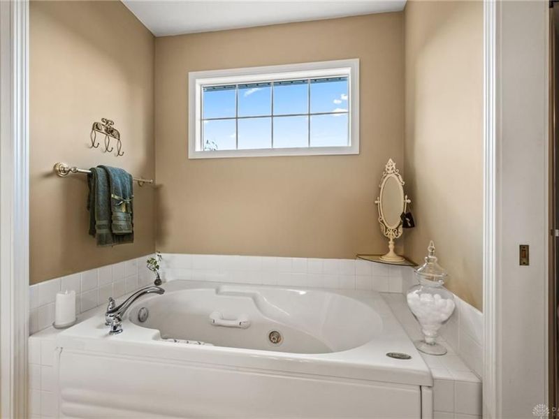 2560 Renwick Way, Troy, OH 45373 Photo 34