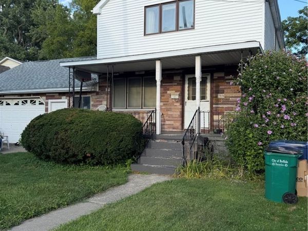 11 Julius Street , Buffalo, NY 14220