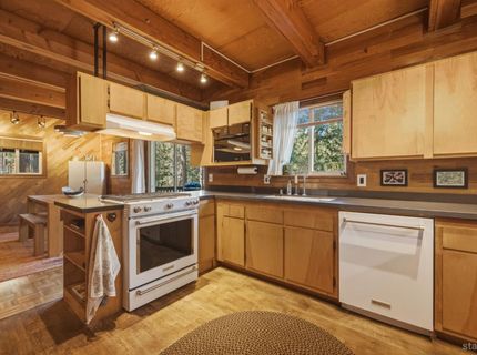 1419 Chinquapin Drive, South Lake Tahoe, CA 96150 Photo