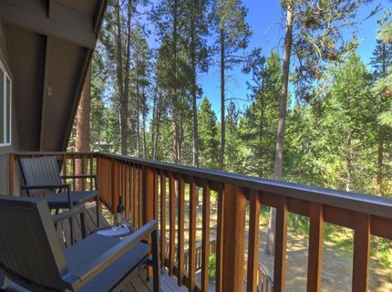 1419 Chinquapin Drive, South Lake Tahoe, CA 96150 Photo